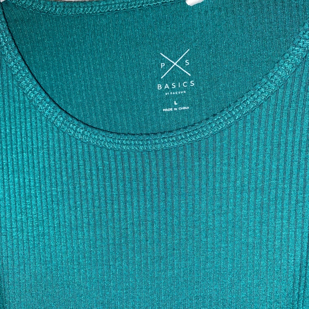 PacSun basic tee - Picture 3 of 3